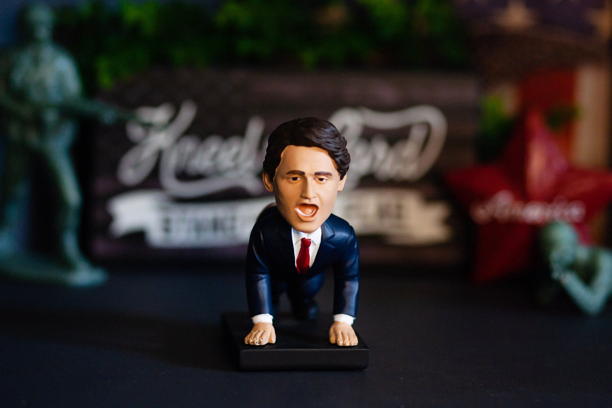 Canada PM Justin Trudeau Pencil Holder Bobble - LiberTee Shirts